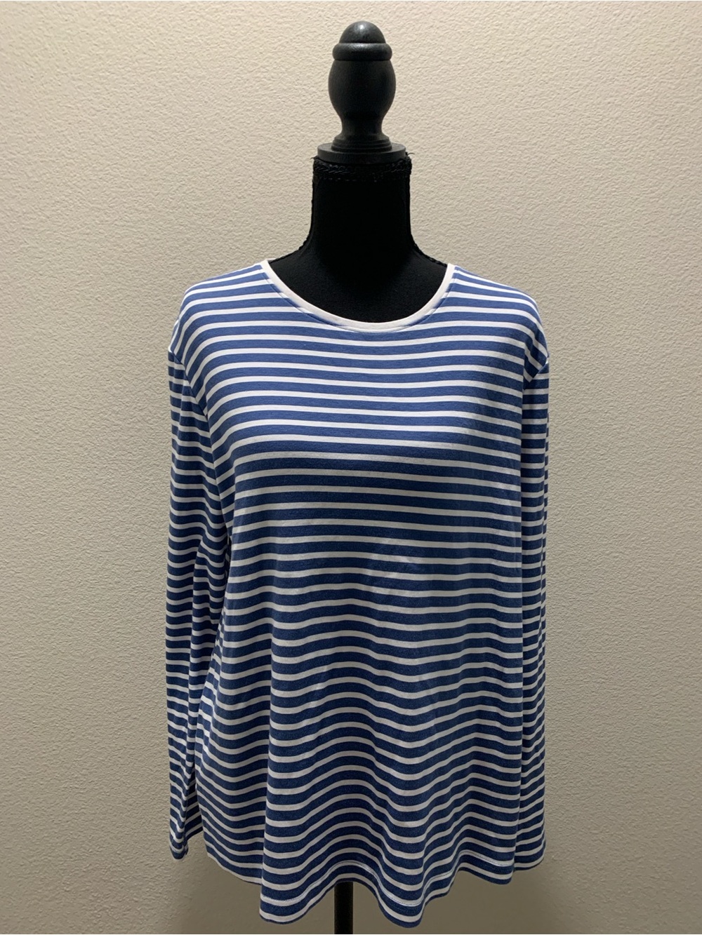 croft & barrow 100% Cotton Blue and White Striped Long Sleeve Tee (Size XL)
